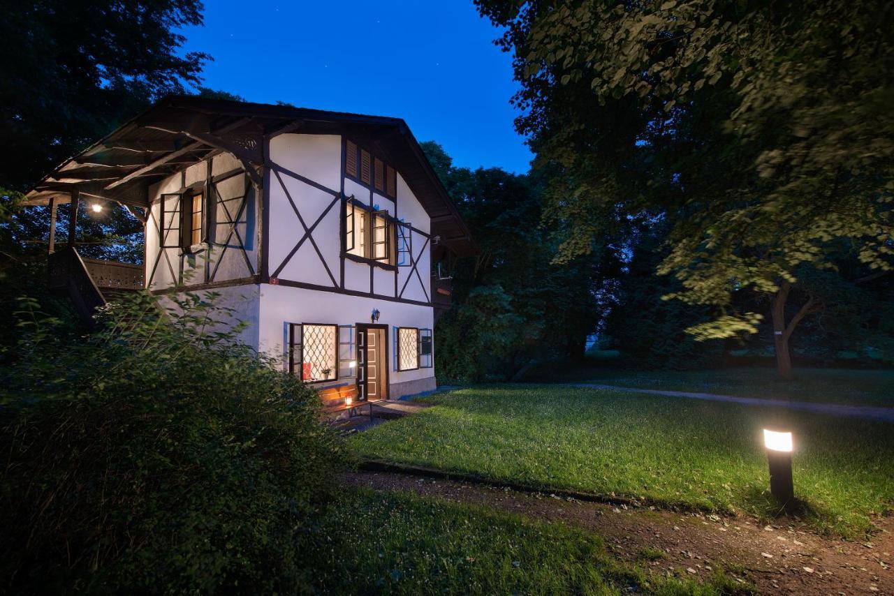 Chateau Loucen Garden Retreat Esterno foto