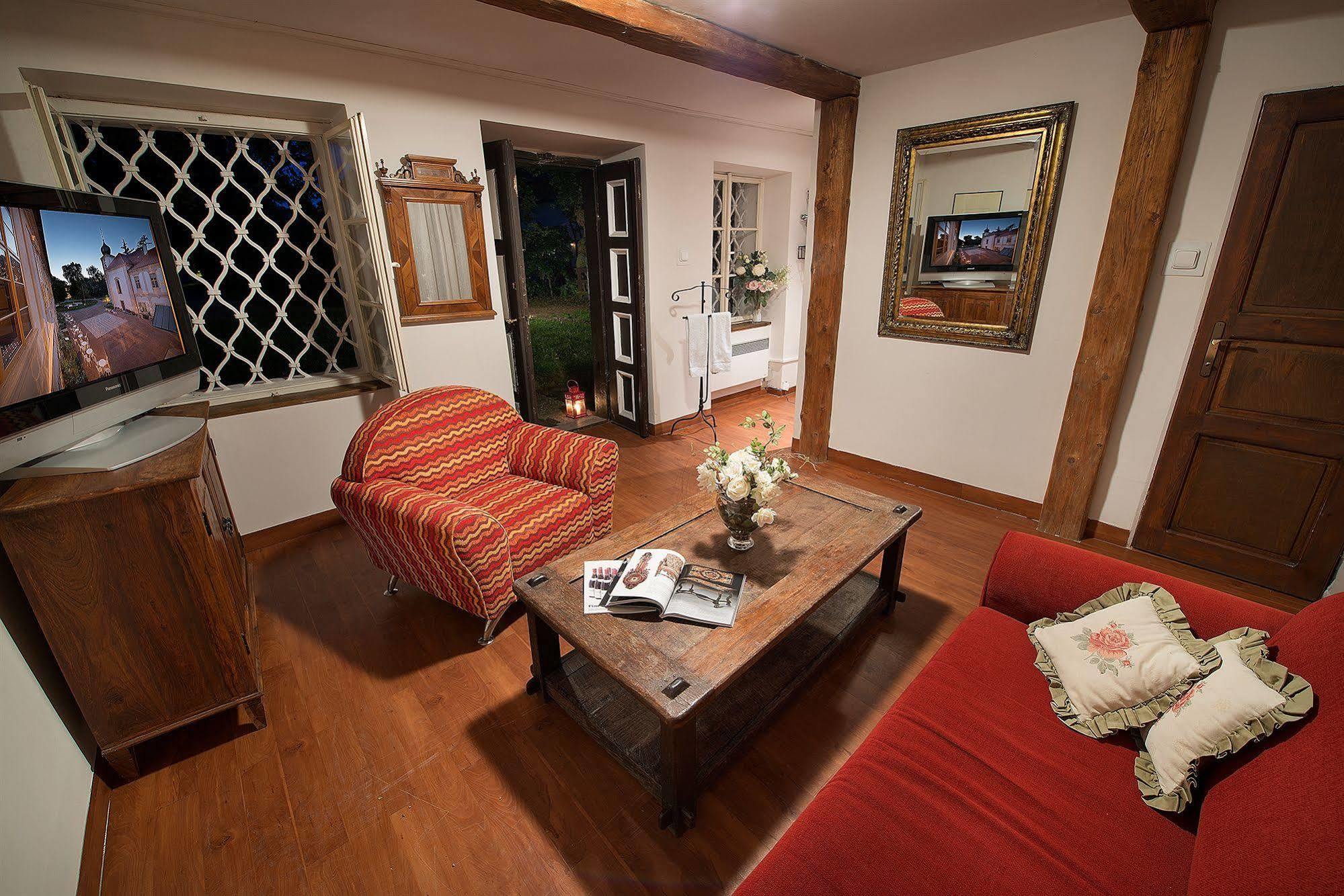 Chateau Loucen Garden Retreat Esterno foto